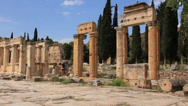 2-Day Pamukkale and Hierapolis Tour from Antalya