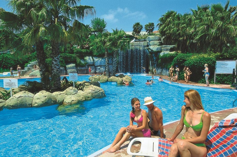 Aquapark with Hotel Transfers,Lunch and Soft Drinks (Aqualand)
