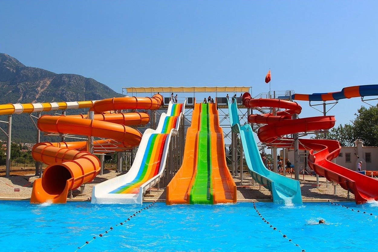 Orca World Aquapark, Pool and Slide Park