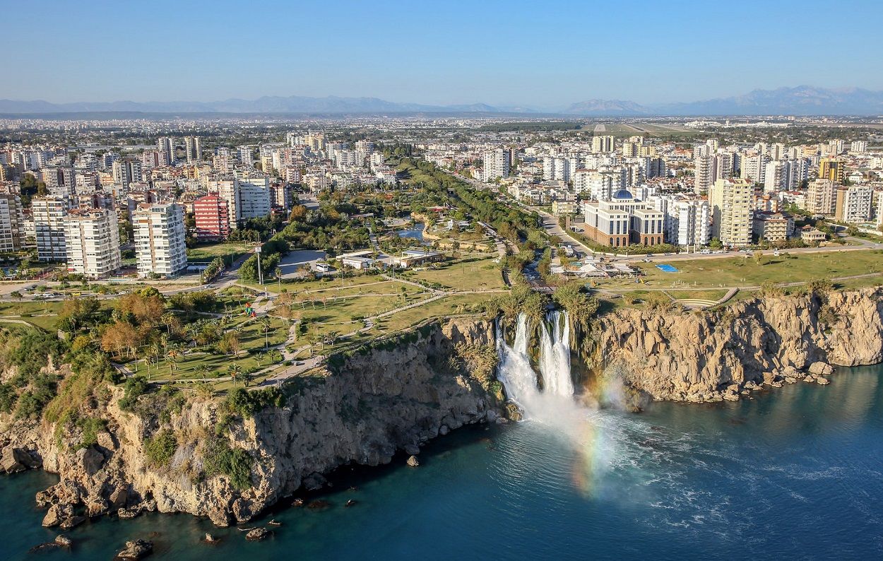 Antalya Old town, Waterfall and Cable Car trip