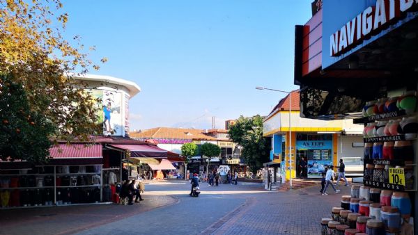 Alanya by Bus, Damlatas Cave and  Boat Trip from Side