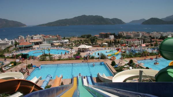 Aqua Dream Waterpark with Hotel Transfers