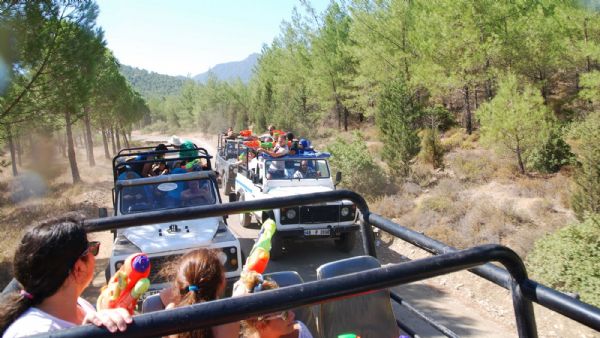 Jeep Safari from Antalya on Taurus Mountains