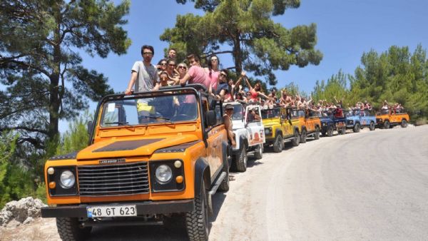 Jeep Safari from Antalya on Taurus Mountains