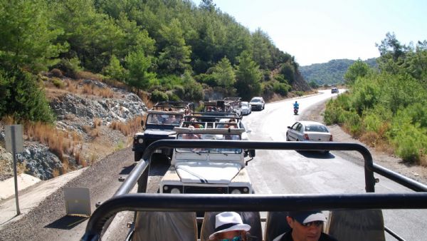 Jeep Safari from Antalya on Taurus Mountains