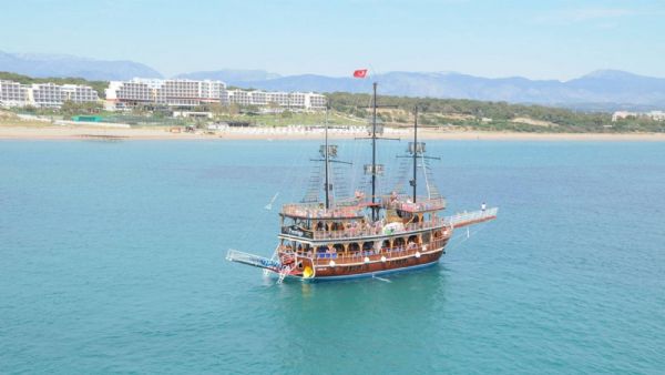 Manavgat Boat and Market from Antalya